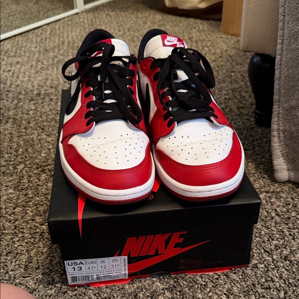 Chicago low jordans